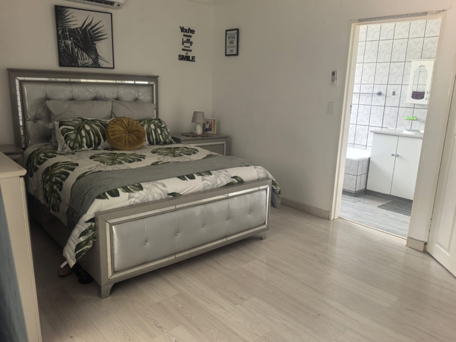 4 Bedroom Property for Sale in Pellissier Free State